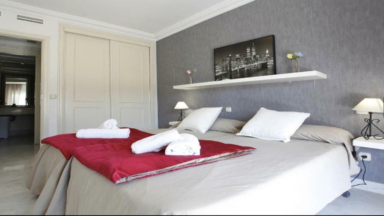 Center Puerto Banus -3 Bedrooms Marbella Kültér fotó